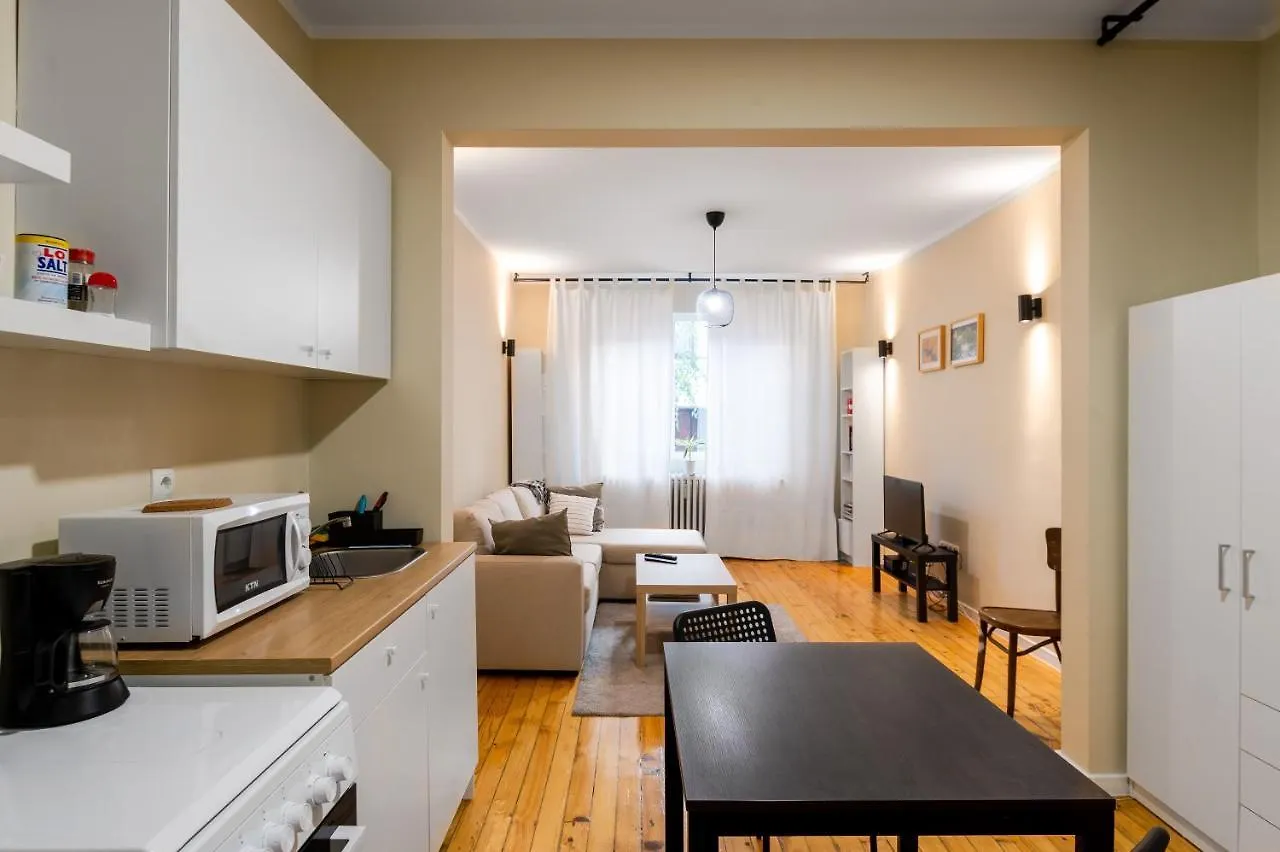 Charming One-Bedroom Flat With Access To Garden Sofia